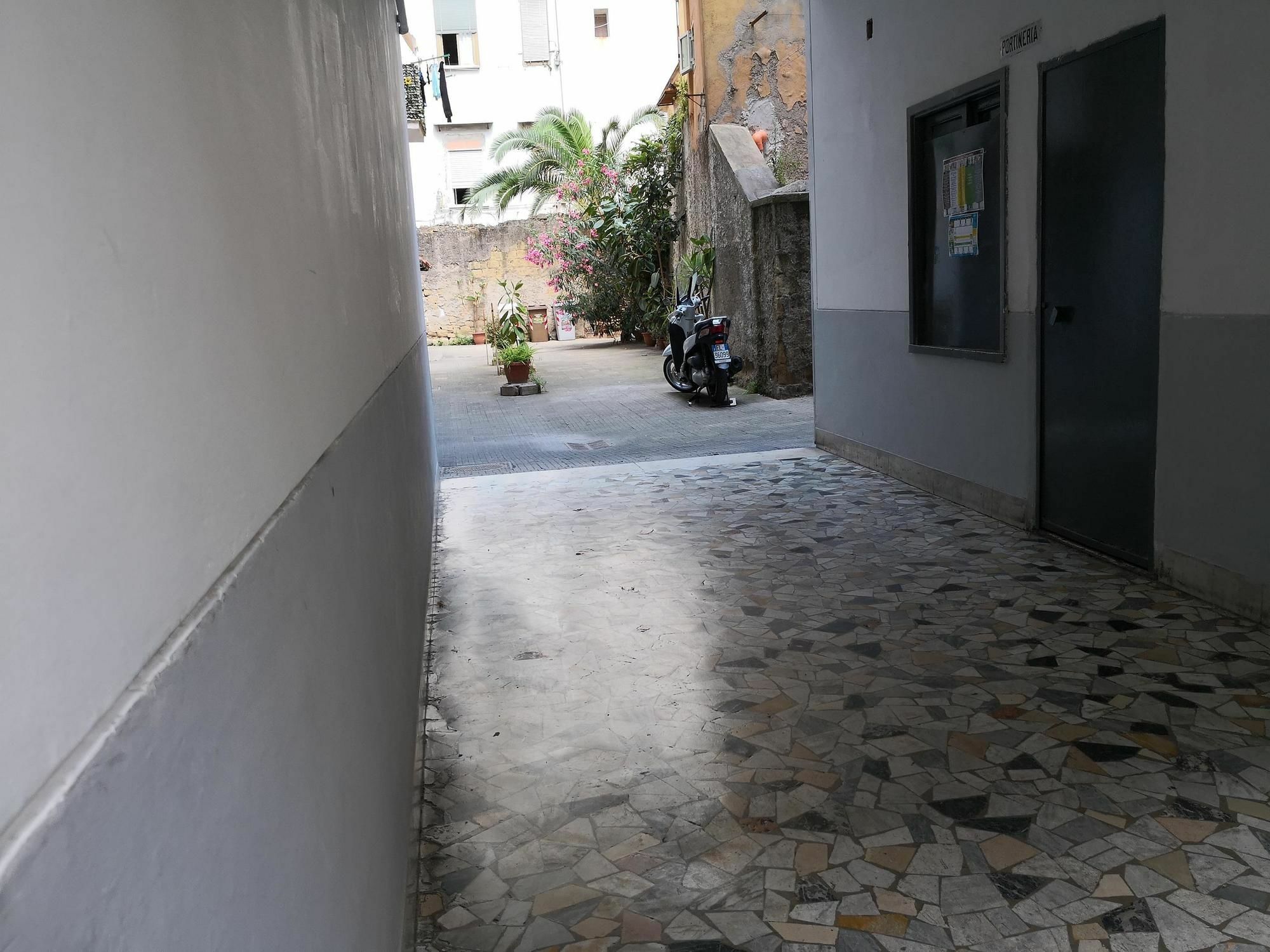 Fenesta Vascia Bed and Breakfast Νάπολη Εξωτερικό φωτογραφία