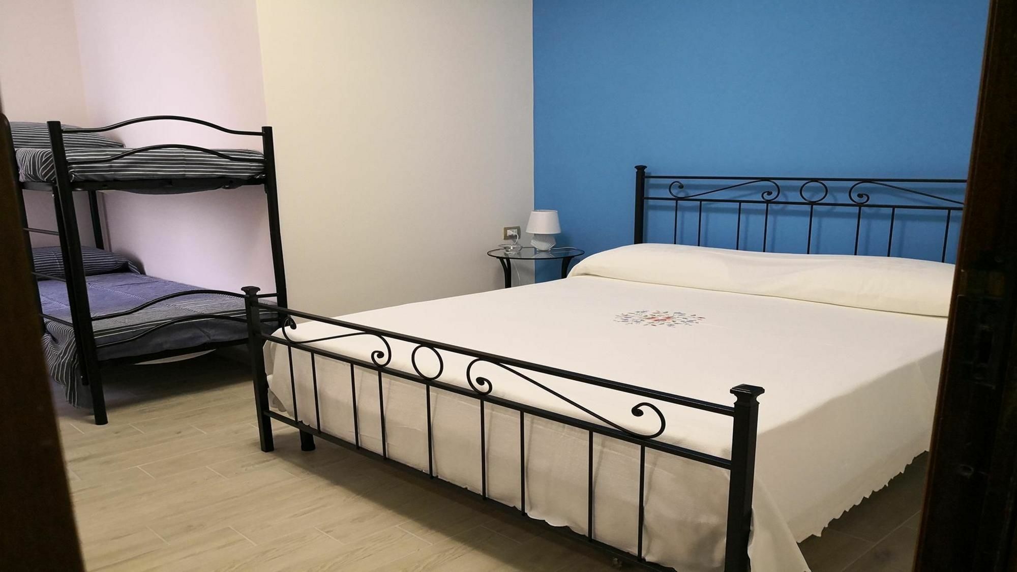 Fenesta Vascia Bed and Breakfast Νάπολη Εξωτερικό φωτογραφία