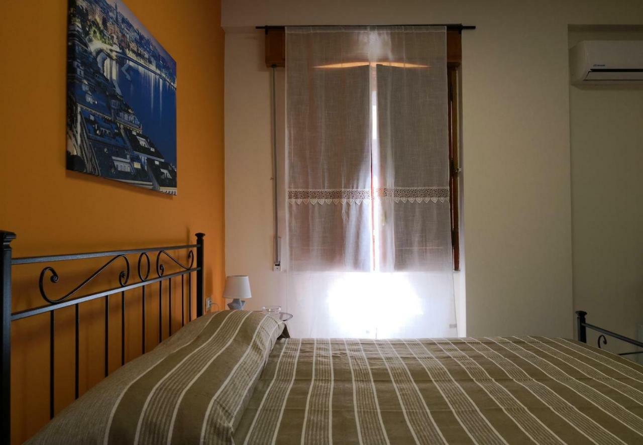 Fenesta Vascia Bed and Breakfast Νάπολη Εξωτερικό φωτογραφία