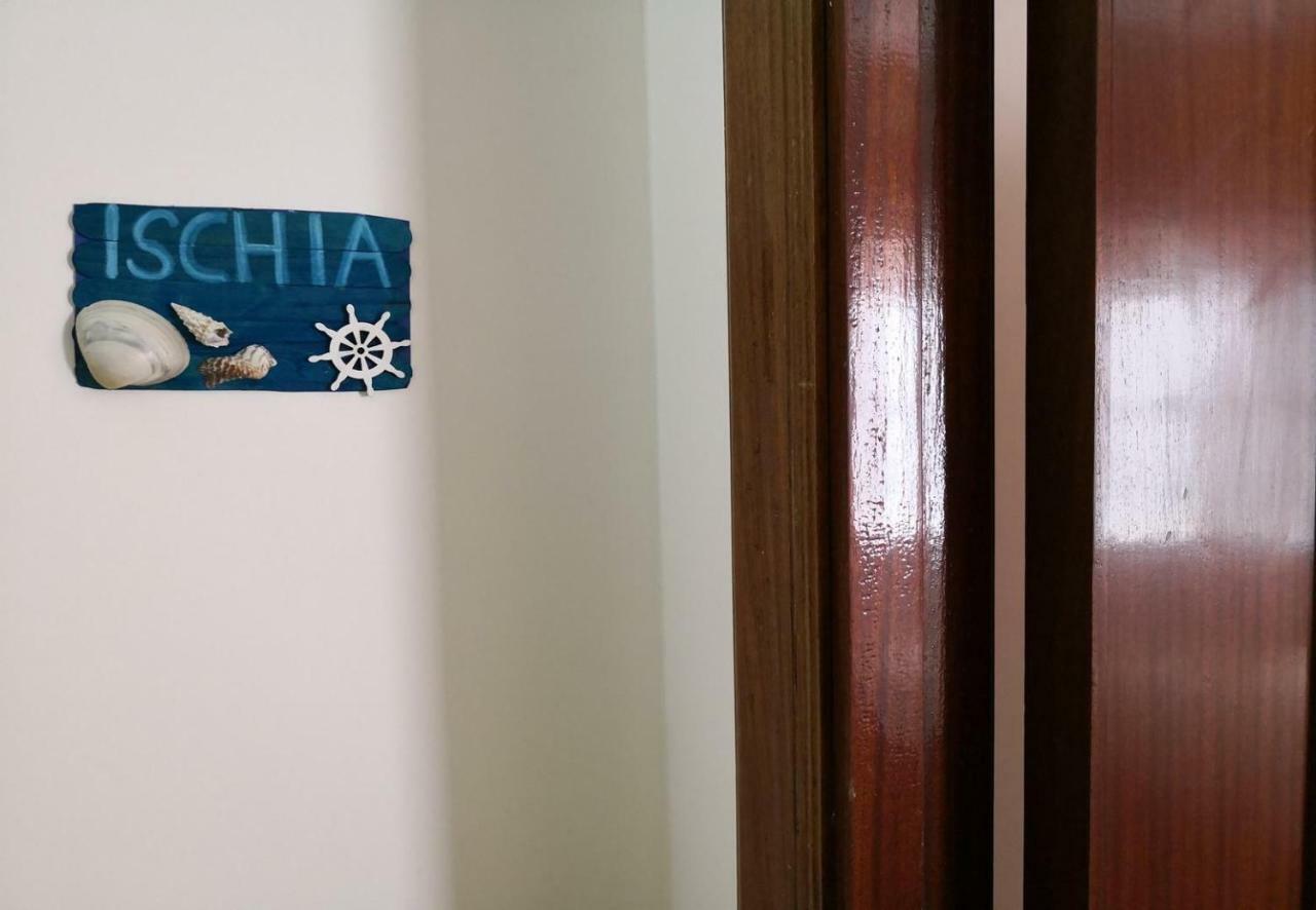 Fenesta Vascia Bed and Breakfast Νάπολη Εξωτερικό φωτογραφία