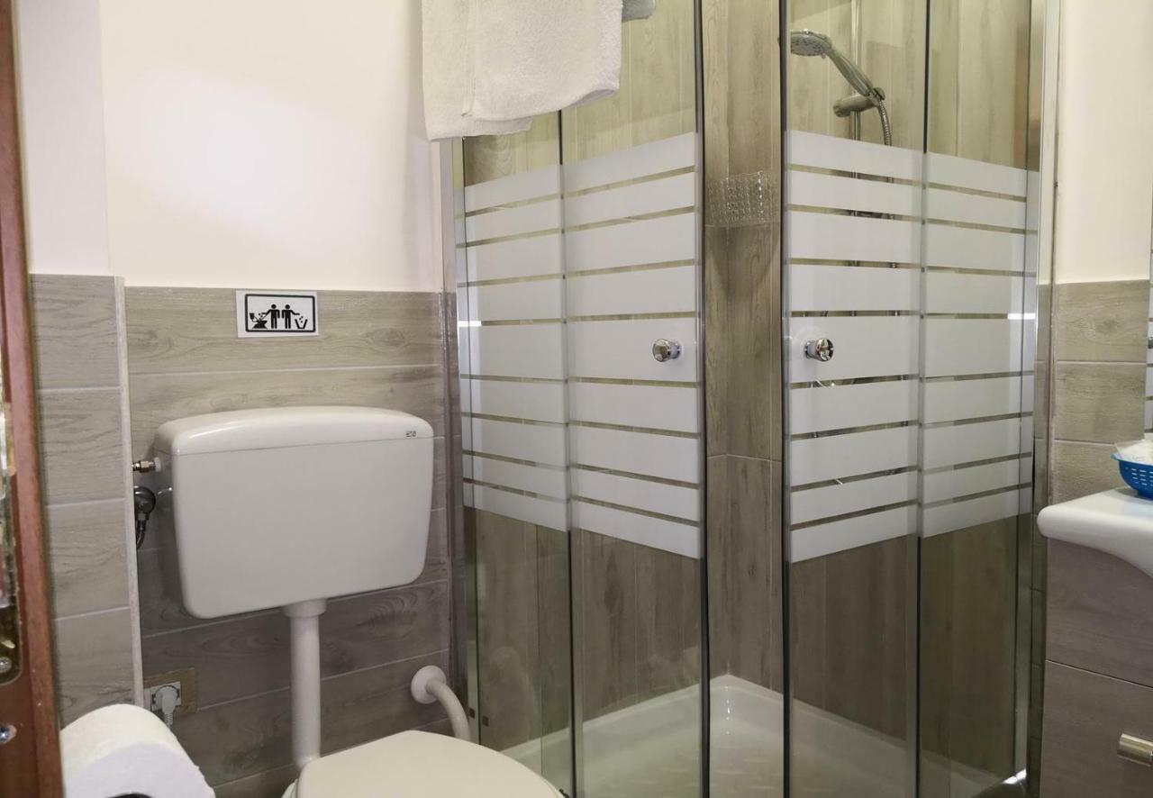Fenesta Vascia Bed and Breakfast Νάπολη Εξωτερικό φωτογραφία