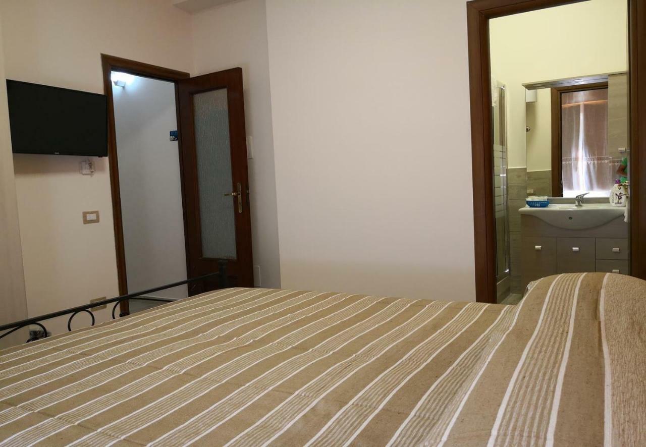 Fenesta Vascia Bed and Breakfast Νάπολη Εξωτερικό φωτογραφία